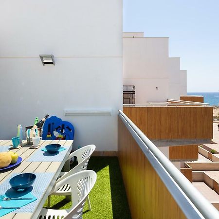 דירות אל מדאנו Luxury Beachfront Penthouse מראה חיצוני תמונה